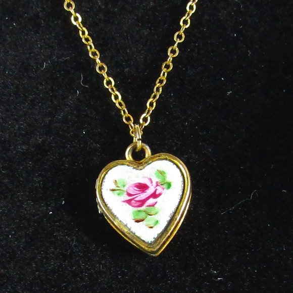 Kiddie Kraft Other - Vintage (1953) 12KT GF Child's Heart Locket Necklace
